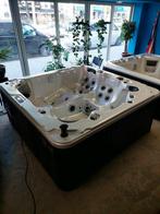 Z.G.A.N. 5 X JACUZZI / AANHANGER/ COVERS !!!! € 8000, Vast, Gebruikt, Ophalen