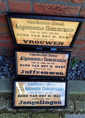 Set 3 religieuze lijsten met uitnodiging Algemeene Communie. beschikbaar voor biedingen