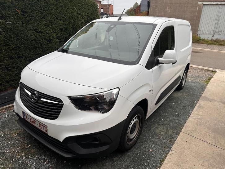 Opel combo, Auto's, Bestelwagens en Lichte vracht, Particulier, Bluetooth, Opel, Benzine, Euro 6, 5 deurs, Handgeschakeld, Wit
