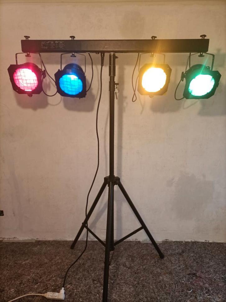 Botex T4 fourbar par56 - lichtset, Musique & Instruments, Lumières & Lasers, Utilisé, Lumières, Commande sonore, Couleur, Enlèvement