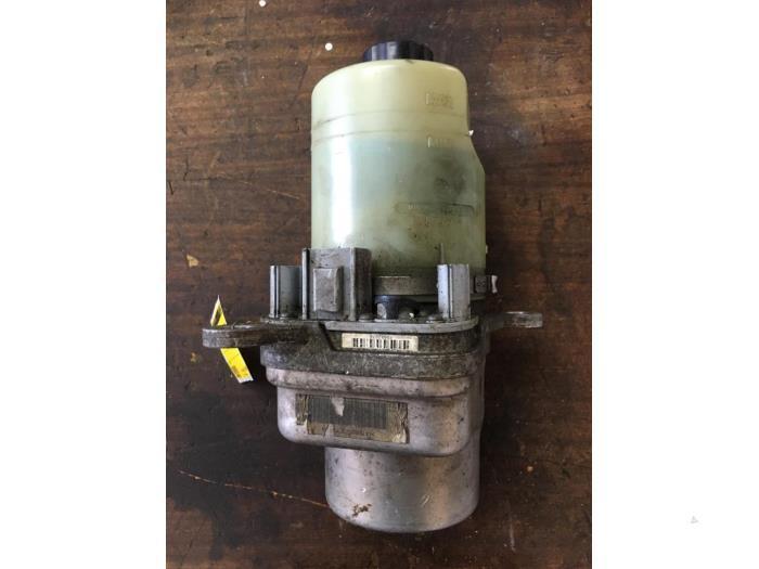 Stuurbekrachtiging Pomp van een Ford Focus, Auto-onderdelen, Besturing, Ford, Gebruikt, 3 maanden garantie, Ophalen of Verzenden