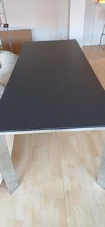 Calligaris tafel 85 x 160 (uitschuifbaar tot 220 cm), Huis en Inrichting, Ophalen, 50 tot 100 cm, Zo goed als nieuw, 150 tot 200 cm