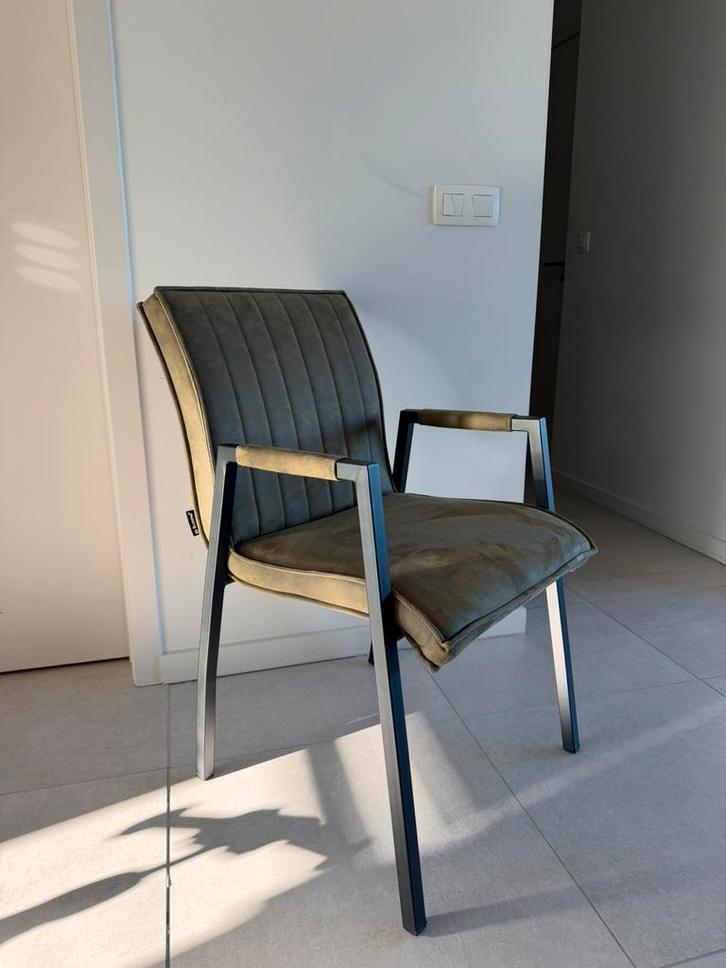 Set van 6 stijlvolle eetkamerstoelen – velours groen – €300, Huis en Inrichting, Tafels | Eettafels, Zo goed als nieuw, Ophalen