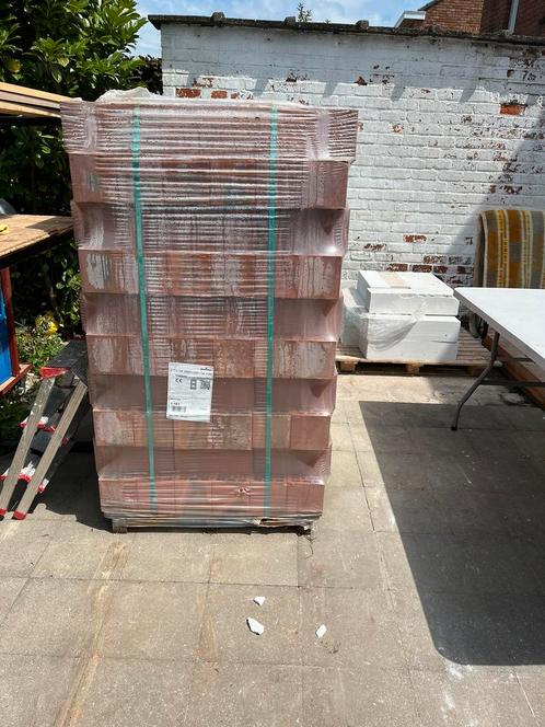 Snelbouwsteen wienerberger 288x138x138, Doe-het-zelf en Bouw, Metselstenen, Ophalen