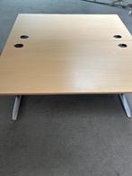 Licht houten bureau (x3 beschikbaar), Huis en Inrichting, Bureaus, Gebruikt, Ophalen, Bureau