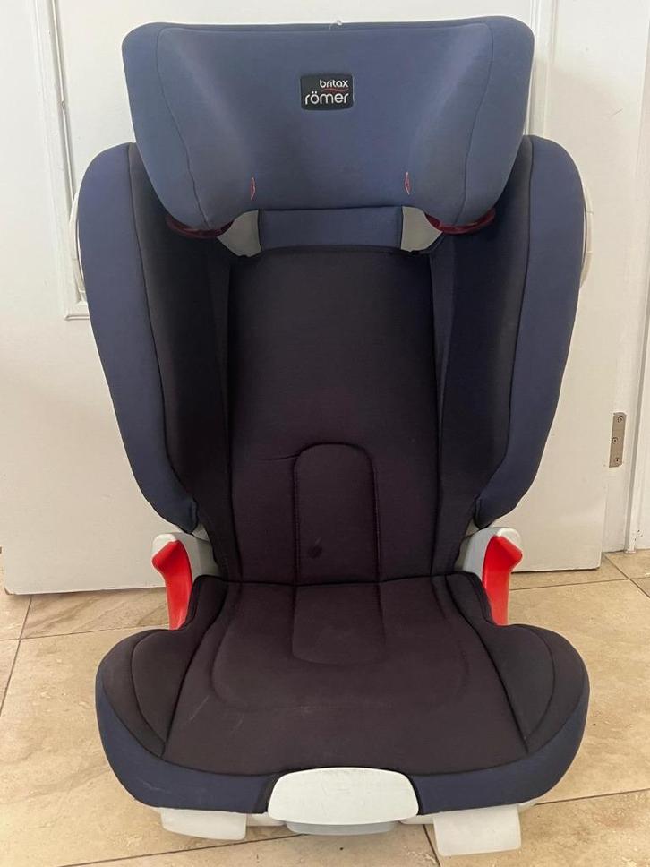 Autostoelverhoger, Kinderen en Baby's, Autostoeltjes, Gebruikt, Romer, 15 t/m 36 kg, Autogordel of Isofix, Afneembare rugleuning