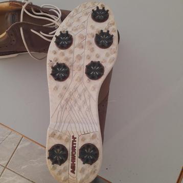 Chaussure de golf beschikbaar voor biedingen