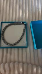 Ras de cou, Bijoux, Sacs & Beauté, Montres | Femmes, Enlèvement ou Envoi, Comme neuf