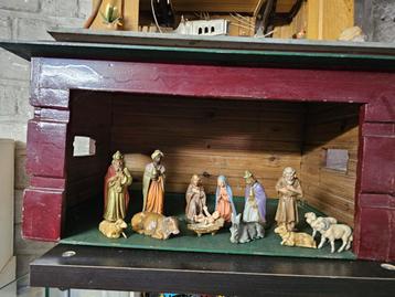 Ancienne crèche avec figurines.  Faire offre, Antiquités & Art, Enlèvement ou Envoi