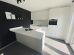 Witte keuken met keukeneiland – inclusief Siemens-toestellen, Huis en Inrichting, Keuken | Complete keukens, Ophalen, Gebruikt