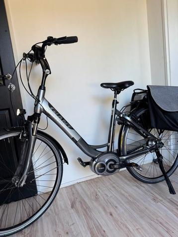 Elektrische fiets Giant twist middenmotor  beschikbaar voor biedingen