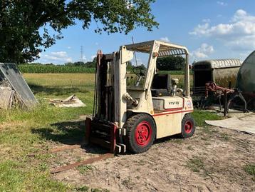 heftruck, vorklift beschikbaar voor biedingen