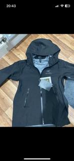 Arc’teryx jas zwart L, Caravans en Kamperen, Regenkleding, Ophalen of Verzenden, Nieuw