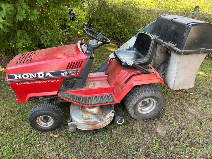 Tracteur tondeuse honda HT38-13, Tuin en Terras, Zitmaaiers, Gebruikt, 90 tot 120 cm, Elektrische starter, Opvangbak, Versnellingen