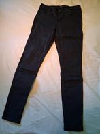 zwarte jeansbroek - maat 28/32, Vero moda, Enlèvement ou Envoi, Porté, Autres tailles de jeans