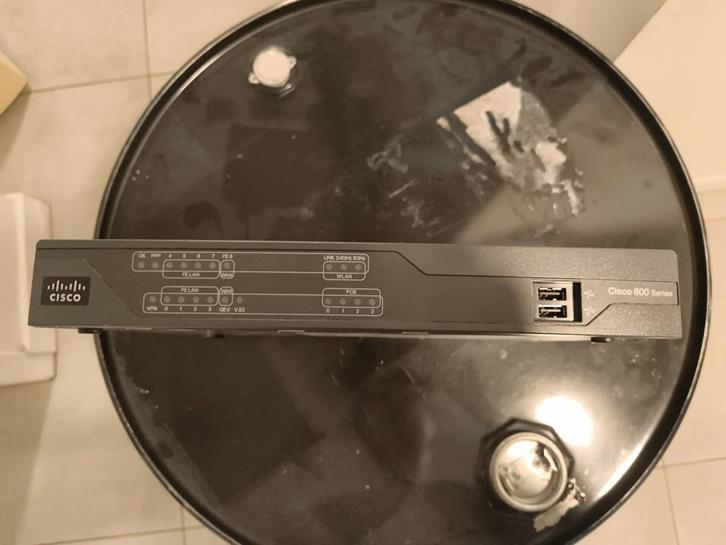 Cisco 800 Series Router, Computers en Software, Routers en Modems, Ophalen