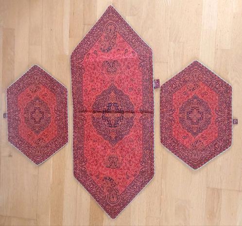 Set van 3 Perzische Termeh tafelkleden Luxe, Huis en Inrichting, Stoffering | Tapijten en Vloerkleden, Zo goed als nieuw, Ophalen
