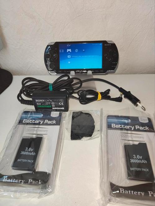 TOPDEAL: PSP 2000 veel extra's, Games en Spelcomputers, Spelcomputers | Sony PSP, Zo goed als nieuw, PSP, Ophalen