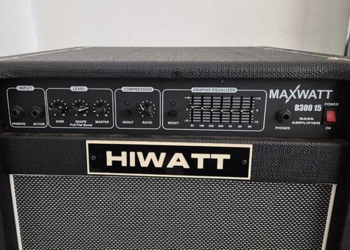 Hiwatt Maxwatt B300 15, Muziek en Instrumenten, Versterkers | Bas en Gitaar, Gebruikt, Basgitaar, 100 watt of meer, Ophalen