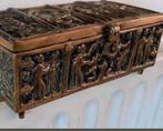 Boîte décorative en bronze antique avec relief 1890 a 1900, Enlèvement ou Envoi, Bronze