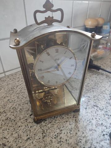 Schatz mechanische klok voor 400 dagen — vintage beschikbaar voor biedingen