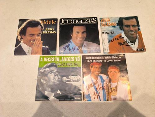 Julio Iglesias - 5 singles, CD & DVD, Vinyles Singles, Utilisé, Single, Autres genres, 7 pouces, Enlèvement ou Envoi