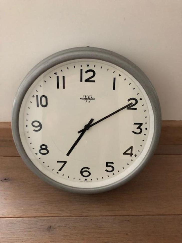 Modernistische wandklok, 1950 , Sweden, Antiek en Kunst, Kunst | Designobjecten, Ophalen of Verzenden