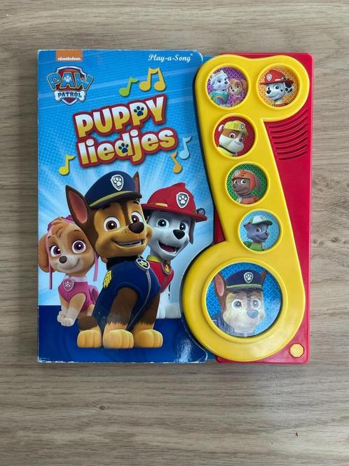 boek Paw Patrol : puppy liedjes, Boeken, Kinderboeken | Baby's en Peuters, Zo goed als nieuw, Ophalen of Verzenden