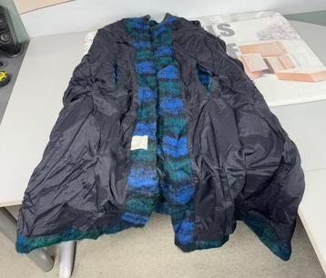 Zeldzame cape poncho Donegal Design mohair wol wool blauw beschikbaar voor biedingen