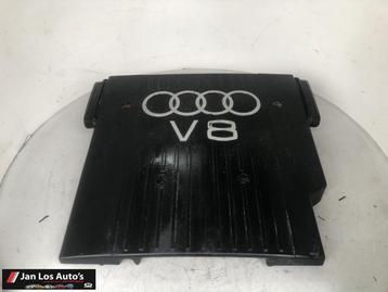 Audi V8 typ44 motor afdekplaat 