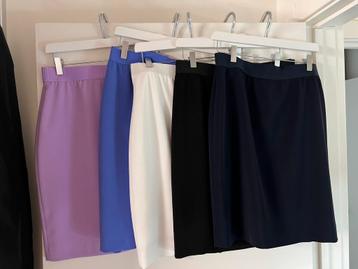 Mayerline 3 rokjes in nieuwe staat . beschikbaar voor biedingen