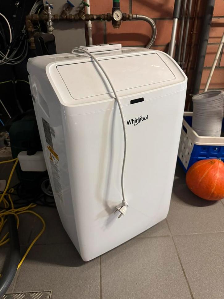 Mobiele airco (1 zomer gebruikt - garantie), Elektronische apparatuur, Airco's, Gebruikt, Mobiele airco, 60 tot 100 m³, 3 snelheden of meer