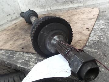 Arbre de transmission avant droit d'un Peugeot 206, Enlèvement ou Envoi, 3 mois de garantie, Utilisé, Peugeot