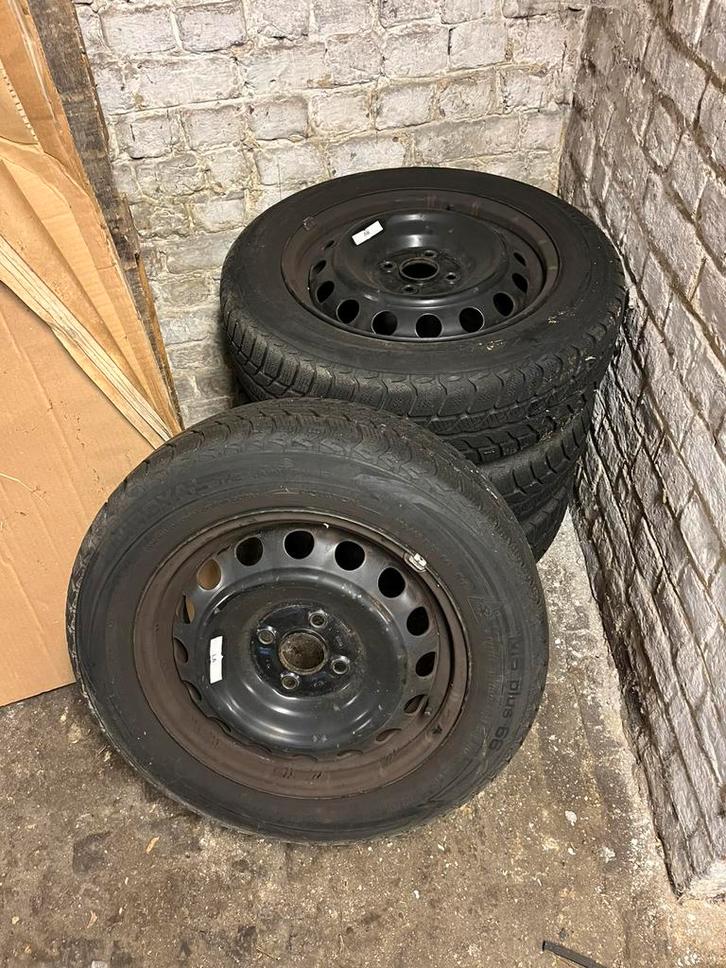 Vier winterbanden, Auto-onderdelen, Banden en Velgen, Velg(en), Winterbanden, Ophalen