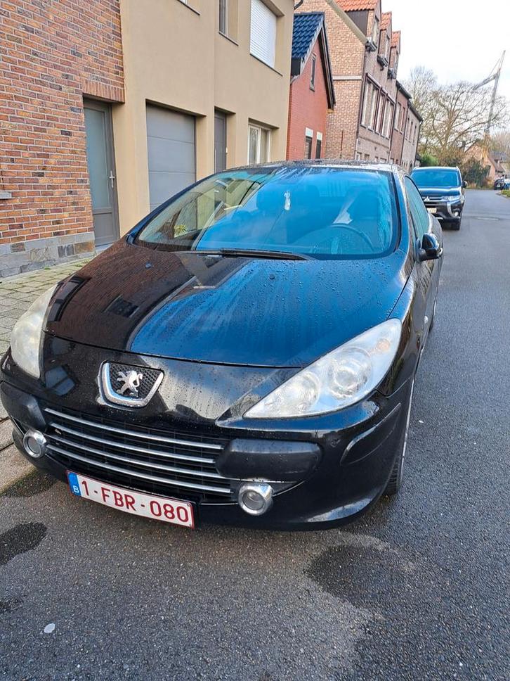 Peugeot  cabrio  benzine  307, Auto's, Peugeot, Particulier, ABS, Adaptieve lichten, Adaptive Cruise Control, Airbags, Airconditioning