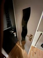 Miroir mural, Enlèvement