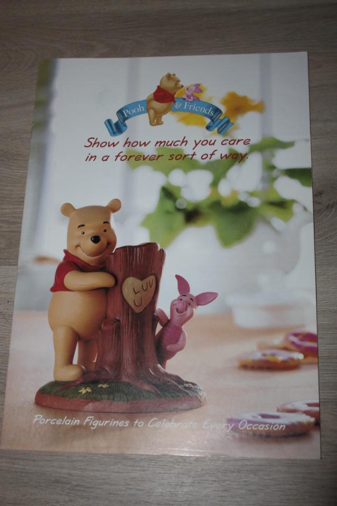 Winkeliers Catalogus Disney  Pooh & Friends , 2002, Verzamelen, Disney, Zo goed als nieuw, Beeldje of Figuurtje, Winnie de Poeh of vrienden