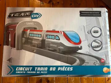 Circuit Petit train, Enfants & Bébés, Jouets | Circuits, Enlèvement, Comme neuf, Circuit
