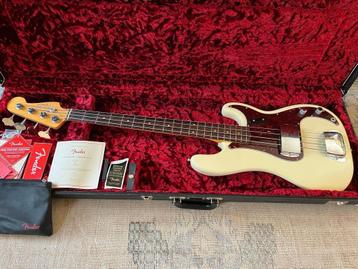 RUIL: Fender AO 60 Precision Bass <-> AV'63 Precision Bass, Muziek en Instrumenten, Ophalen, Zo goed als nieuw, Elektrisch