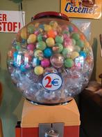 Un distributeur de boules + des balles gratuites, Collections, Machines | Machines à sous, Euro, Enlèvement, Comme neuf, Avec clés