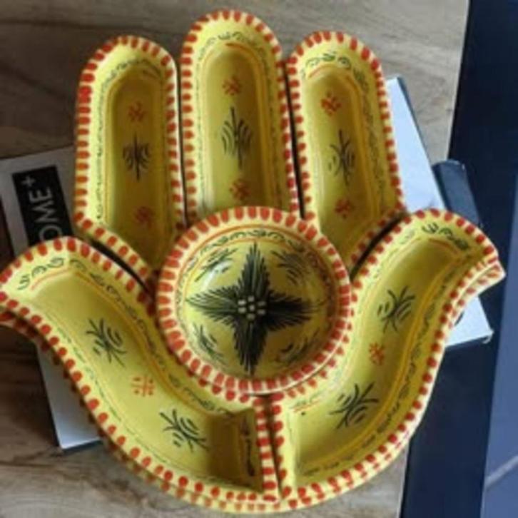 Service à tremper et à servir jaune - faïence et fait main, Antiek en Kunst, Antiek | Keramiek en Aardewerk, Ophalen