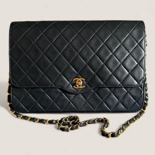 Chanel matelasse single flap vintage authentiek, Handtassen en Accessoires, Tassen | Damestassen, Gebruikt, Schoudertasje, Zwart