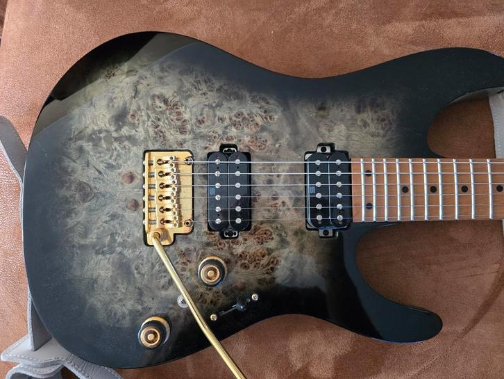 Ibanez Az, Muziek en Instrumenten, Snaarinstrumenten | Gitaren | Elektrisch, Zo goed als nieuw, Ibanez, Ophalen of Verzenden