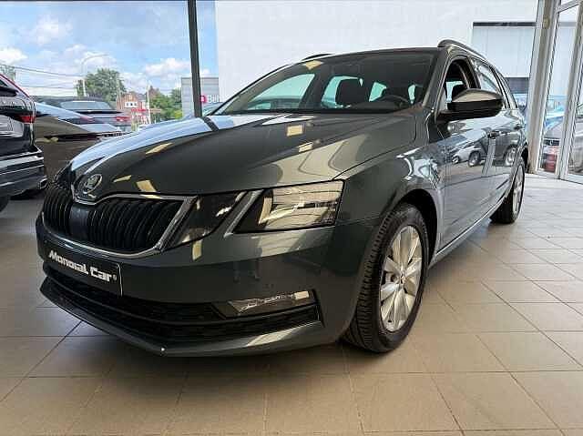 SKODA Octavia SW 1.6TDi*Navi*CarPlay*Prêt à immat*, Auto's, Skoda, Bedrijf, Octavia, ABS, Airbags, Airconditioning, Bluetooth
