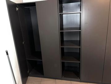 Kleerkast IKEA beschikbaar voor biedingen
