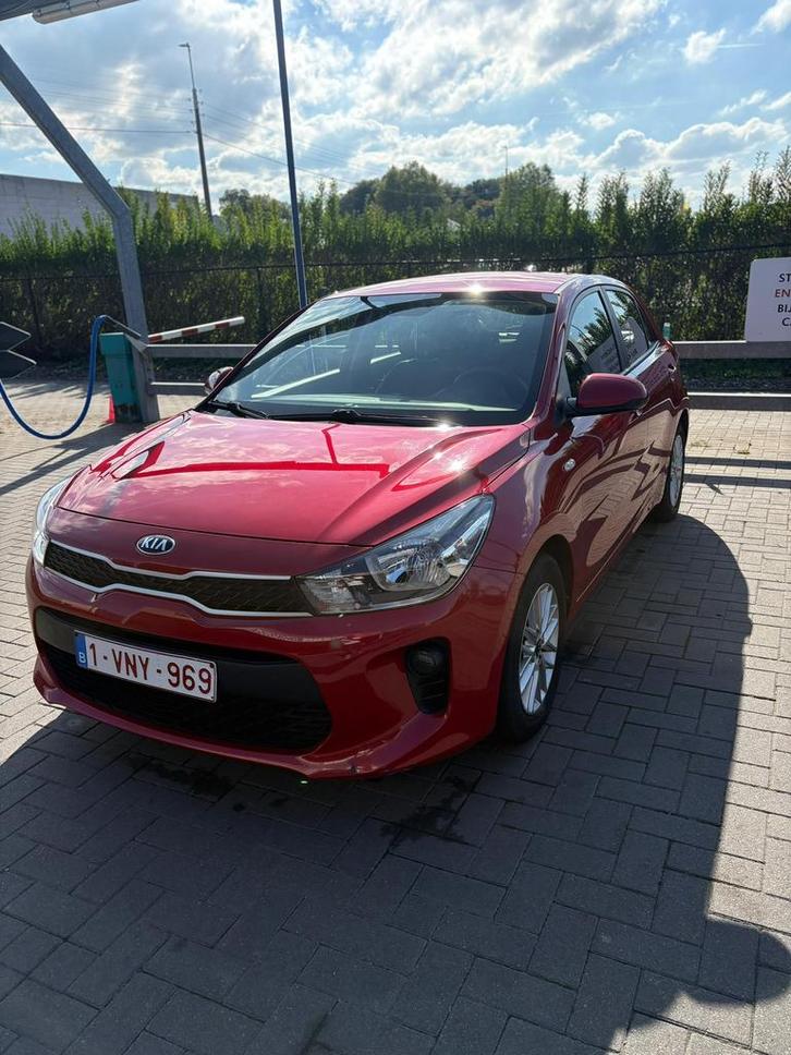Kia Rio 1.2i benzine •Airco•Camera.PROPERE STAAT, Auto's, Kia, Rio, ABS, Achteruitrijcamera, Airbags, Airconditioning, Alarm, Android Auto