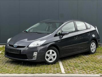 Toyota prius 1.8hybride//gekeurd voor verkoop// beschikbaar voor biedingen