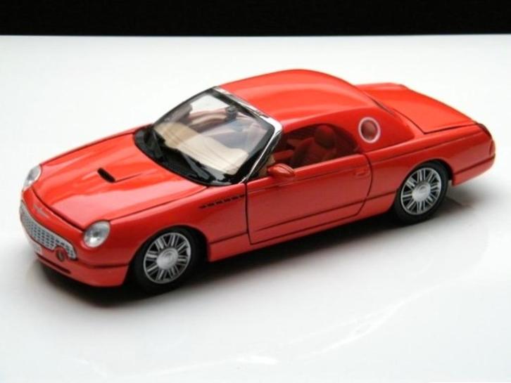 Modelauto Ford Thunderbird Bond 007 – Die Another Day 1:24, Hobby en Vrije tijd, Modelauto's | 1:24, Nieuw, Auto, Motormax, Verzenden