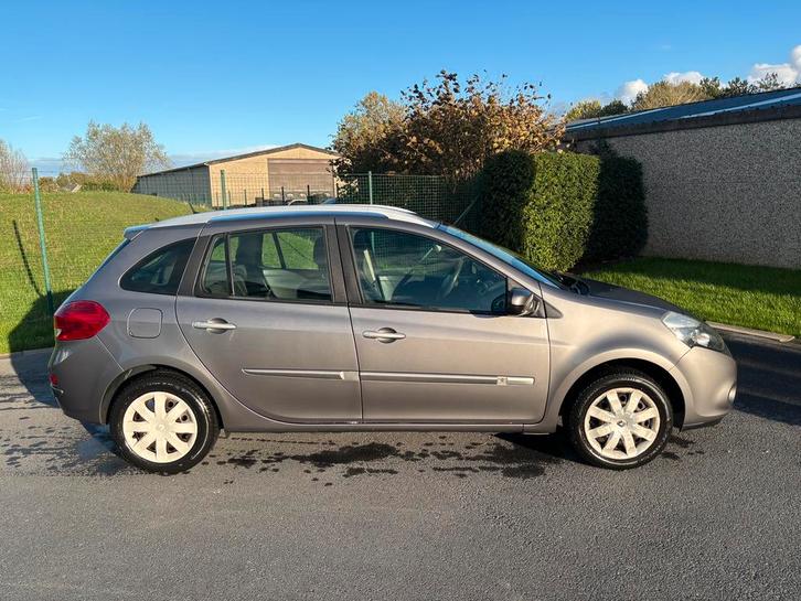 Clio 3 grandtour expression 1.2 16v, Auto's, Renault, Particulier, Clio, ABS, Airbags, Airconditioning, Boordcomputer, Centrale vergrendeling