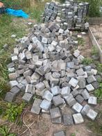 Gratis beton klinkers 10 op 10 ongeveer 15 max 20 m2, Jardin & Terrasse, Gravier, Rochers & Caillasse, Enlèvement, Comme neuf